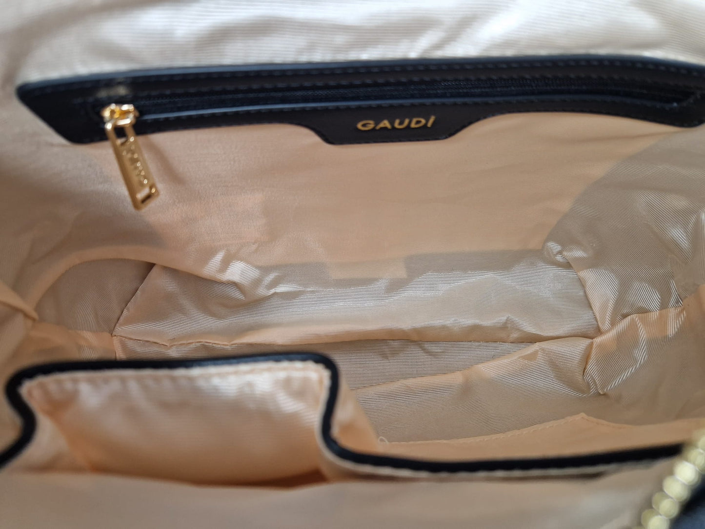 Borsa hobo Gaudì V5AE12101 nera