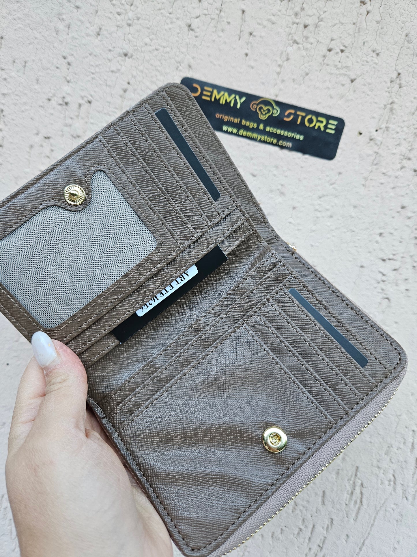 Ynot? Portafoglio ETE362 almond