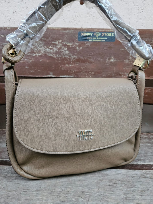 Ynot? Postina FAN014 mustard