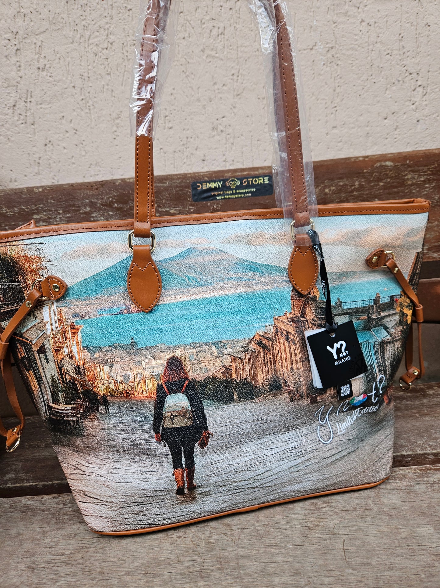 Ynot? Shopping Napoli L.E YES319