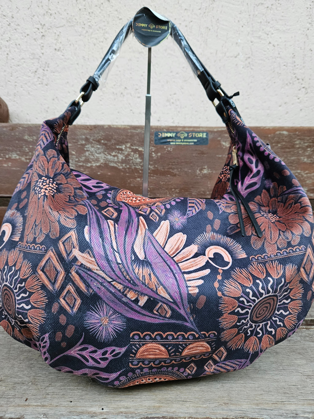 Ynot? Hobo IND002 berry