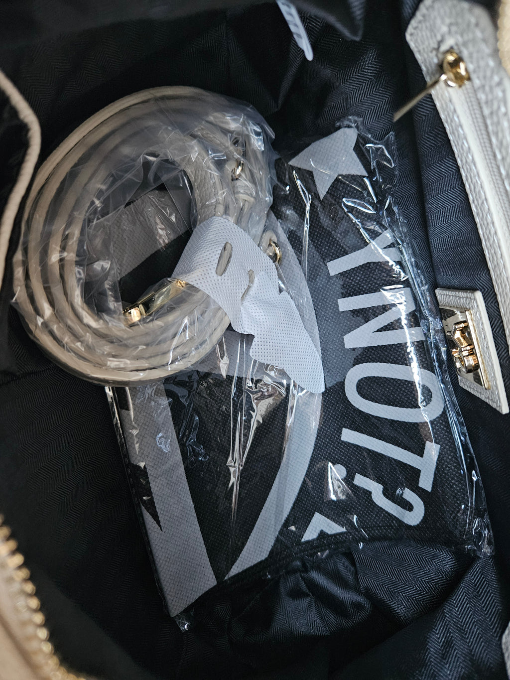 Ynot? Hobo DAF003 ice