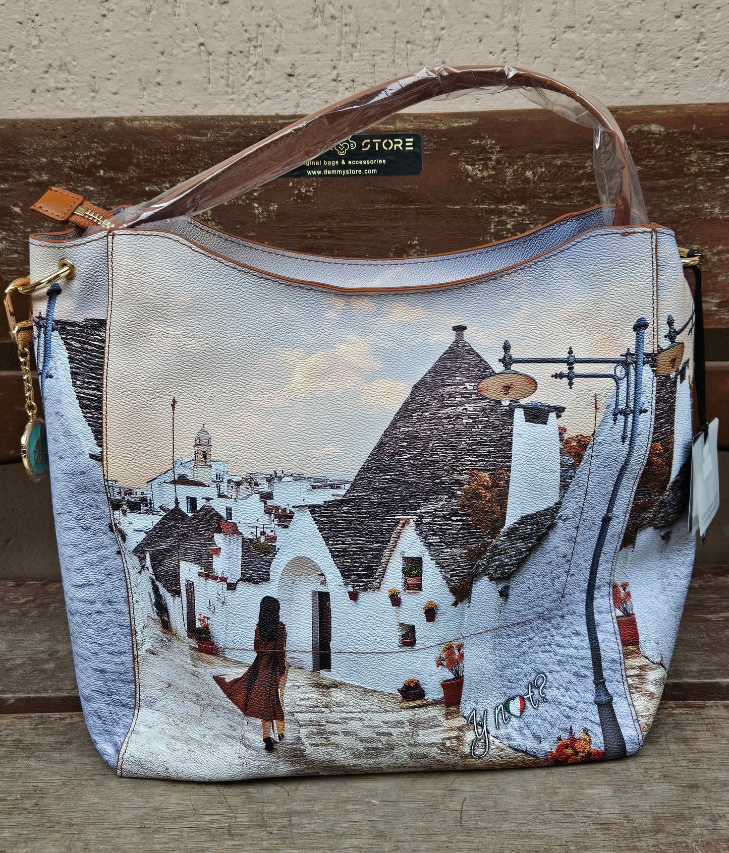 Ynot? Sacca Fall in Alberobello YES706