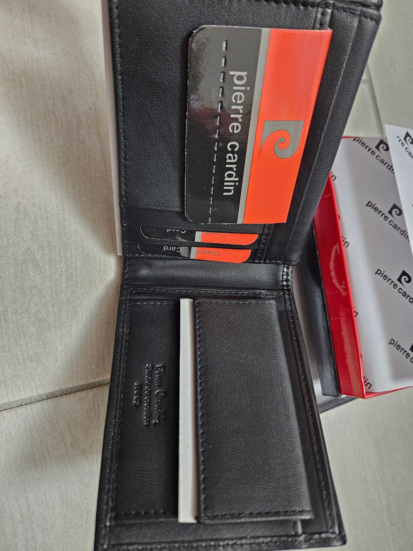 Portafoglio Pierre Cardin nero