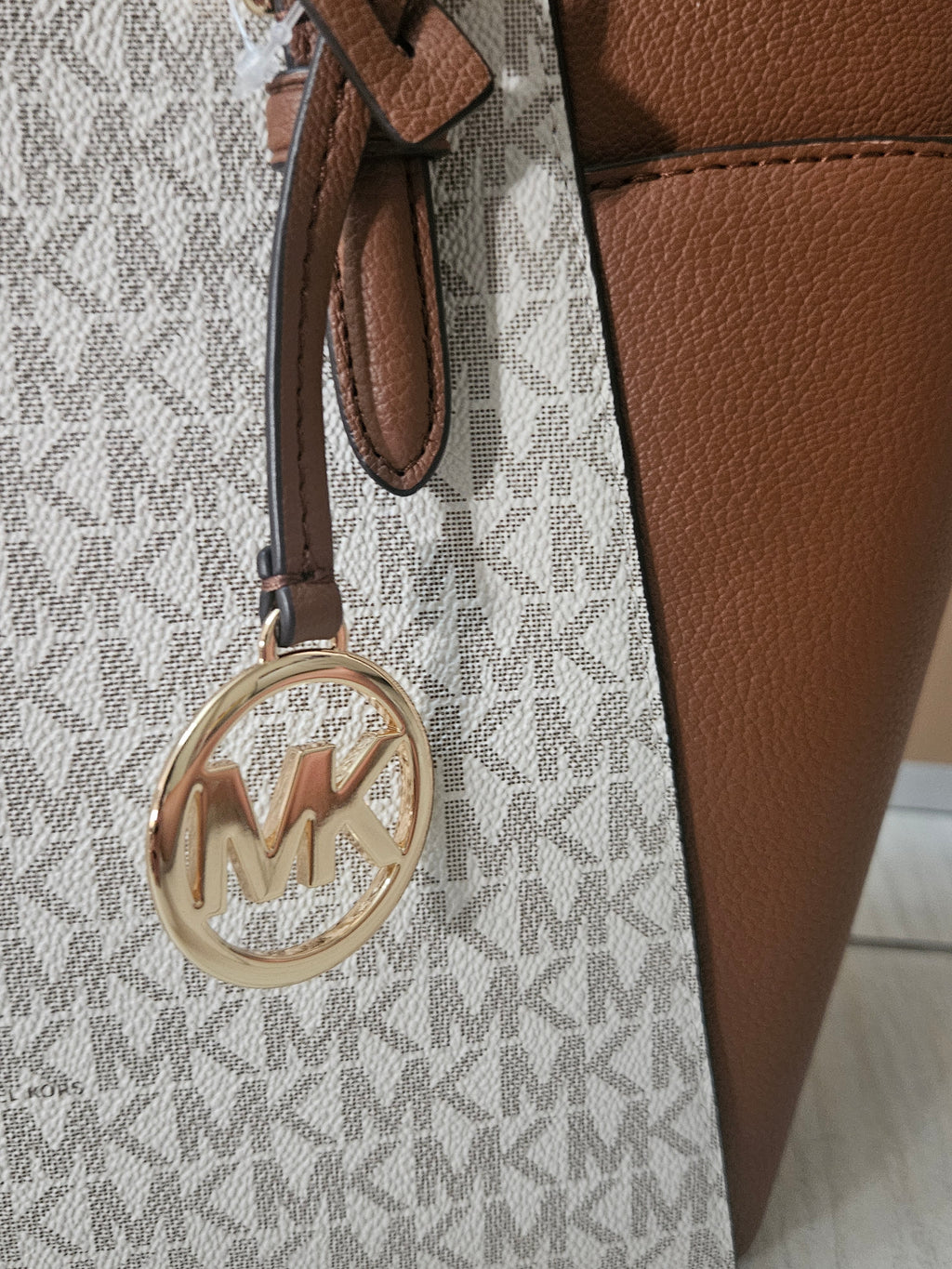Charlotte large logo tote bag