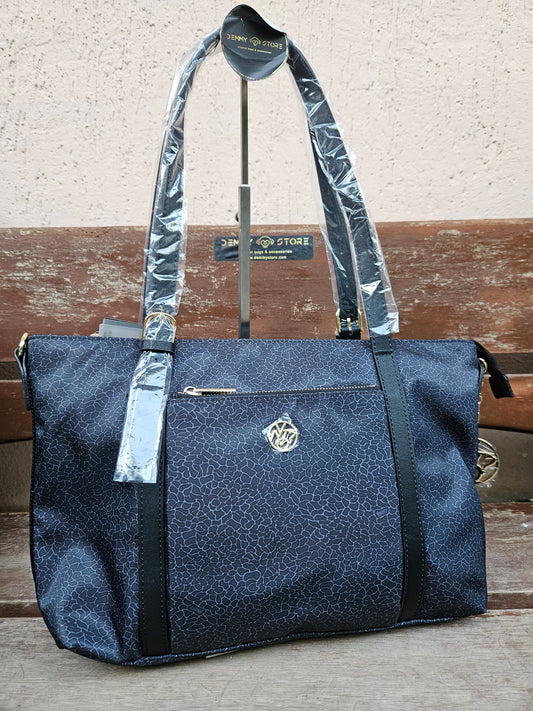 Ynot? Shopping CLO027 nera