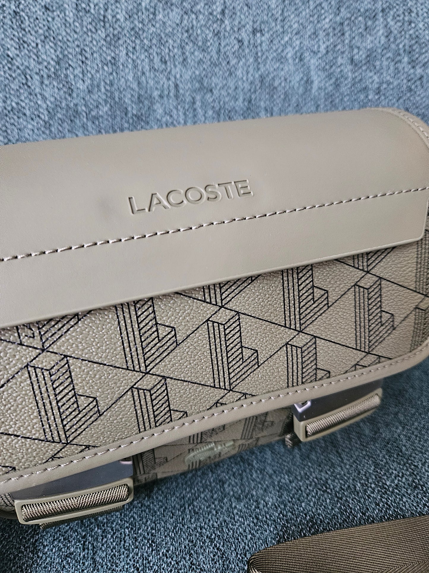 Tracolla Lacoste cachi