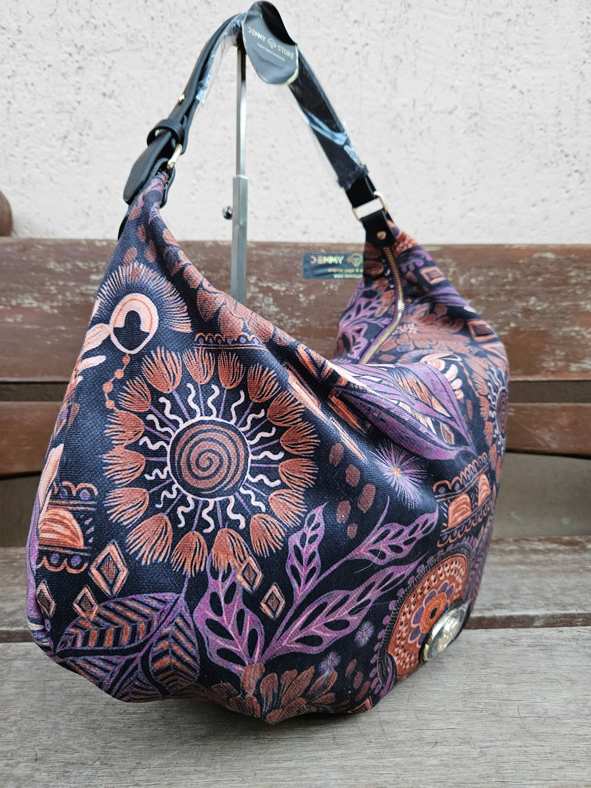 Ynot? Hobo IND002 berry