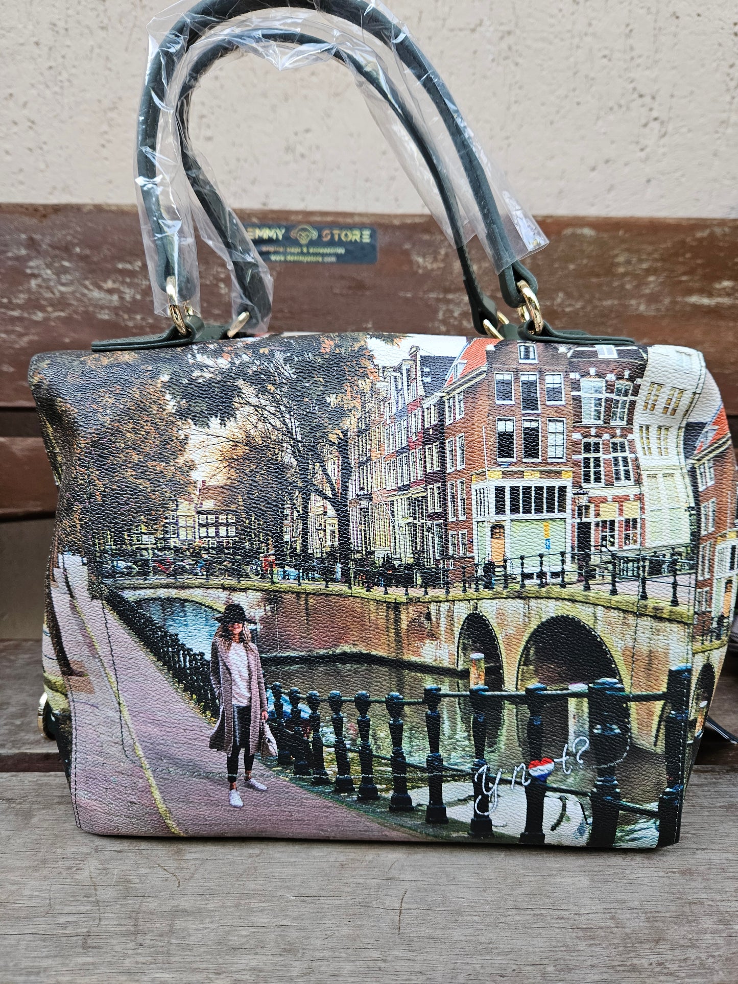 Ynot? Boston Amsterdam bridge YES702