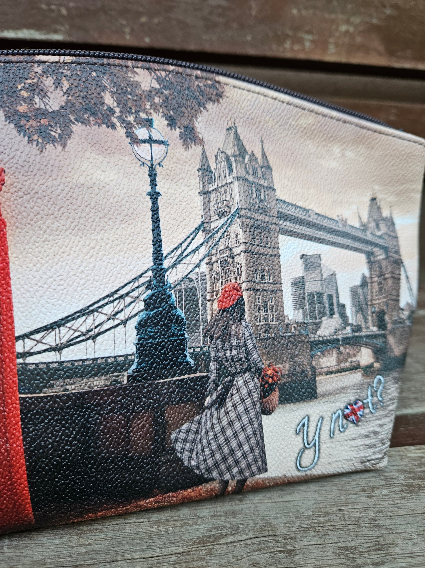 Ynot? Beauty London Bridge YES309