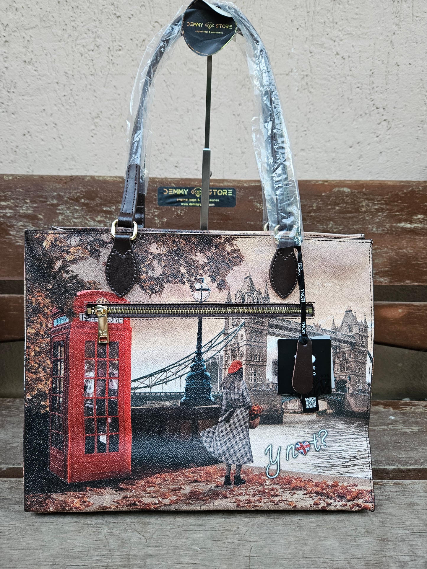 Ynot? Shopping London bridge YES602