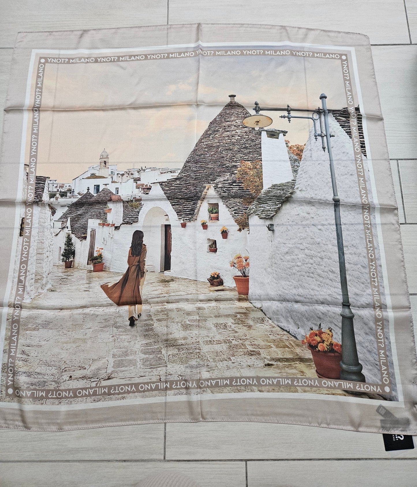 Ynot? Foulard Trulli