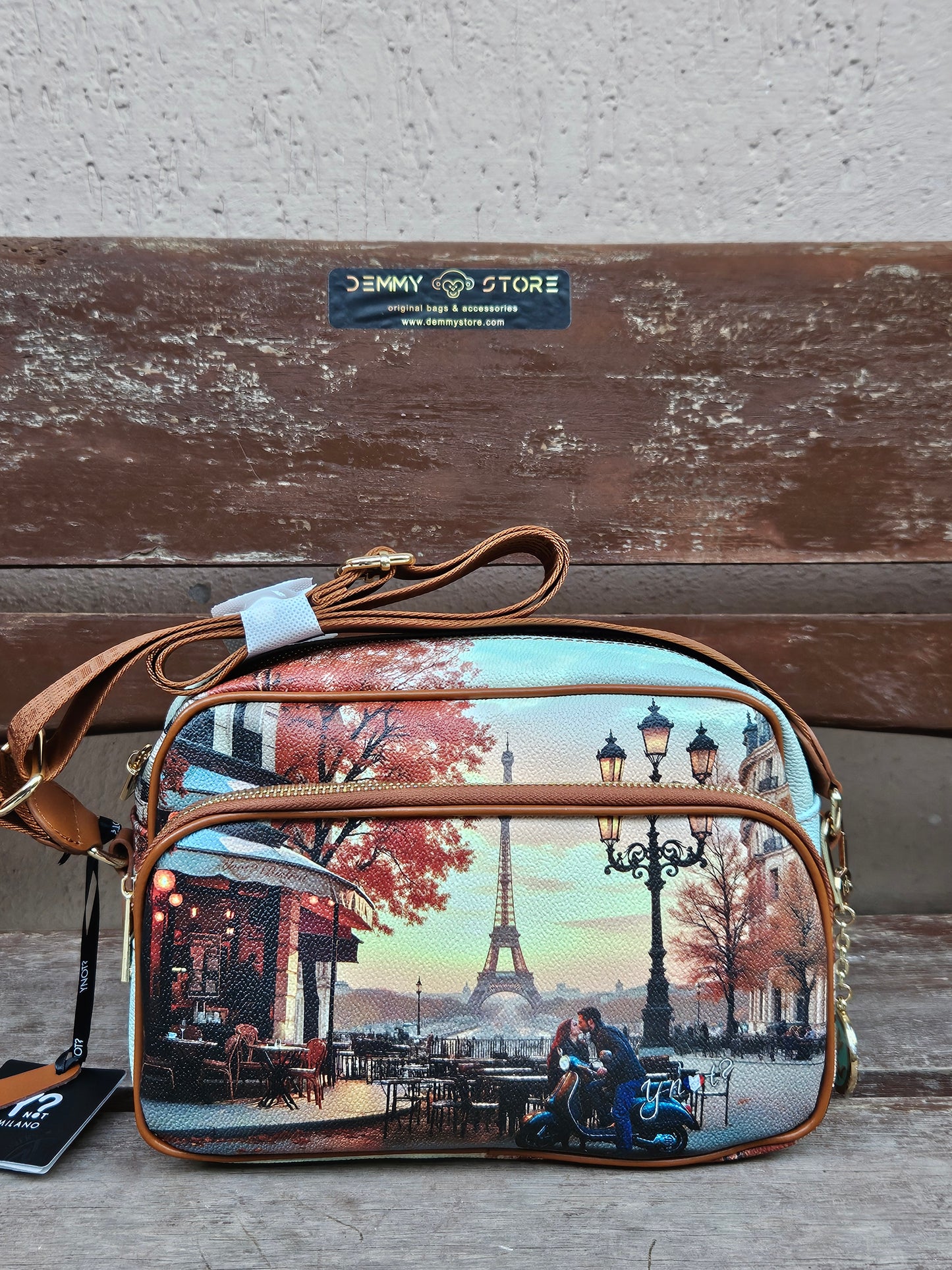 Ynot? Reporter Kisses from Paris YES331