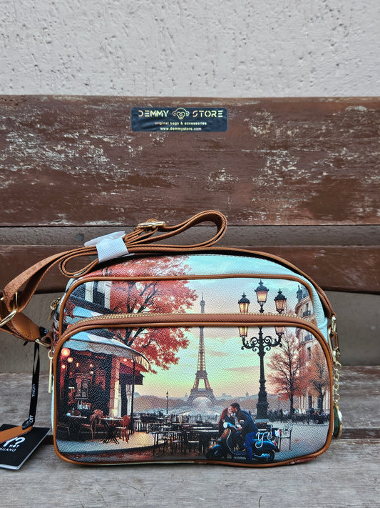 Ynot? Reporter Kisses from Paris YES331
