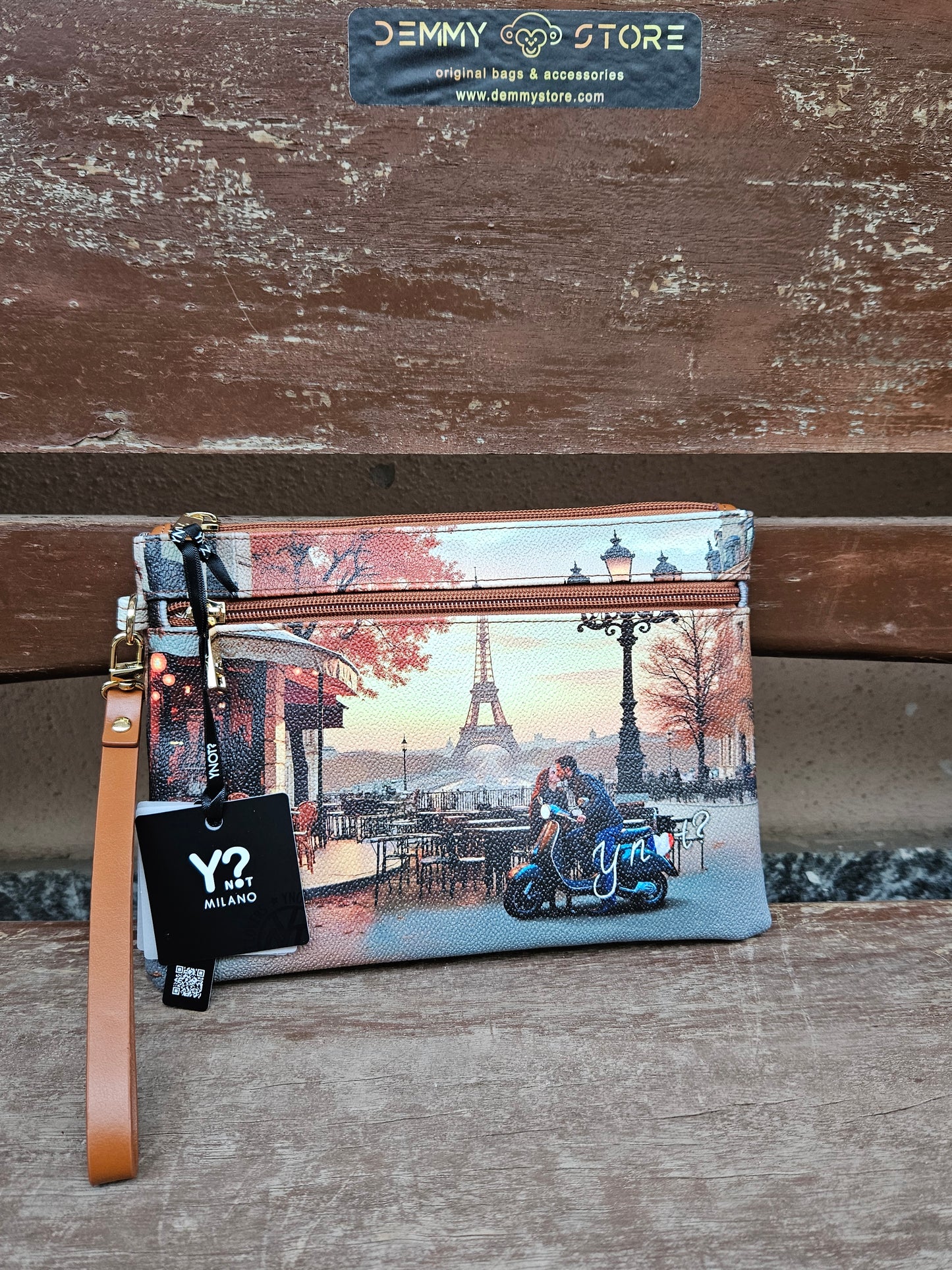 Ynot? Pocket Kisses from Paris YES343