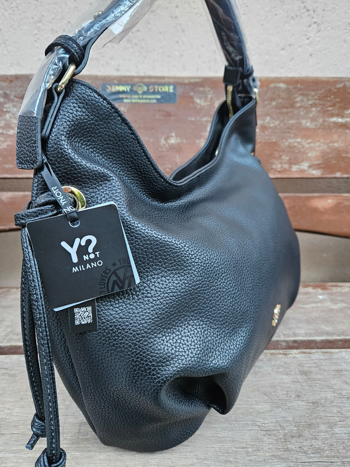 Ynot? Hobo DAF001 nera
