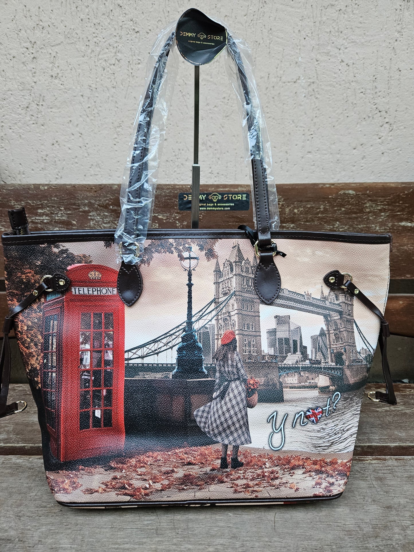 Ynot? Shopping London bridge YES319